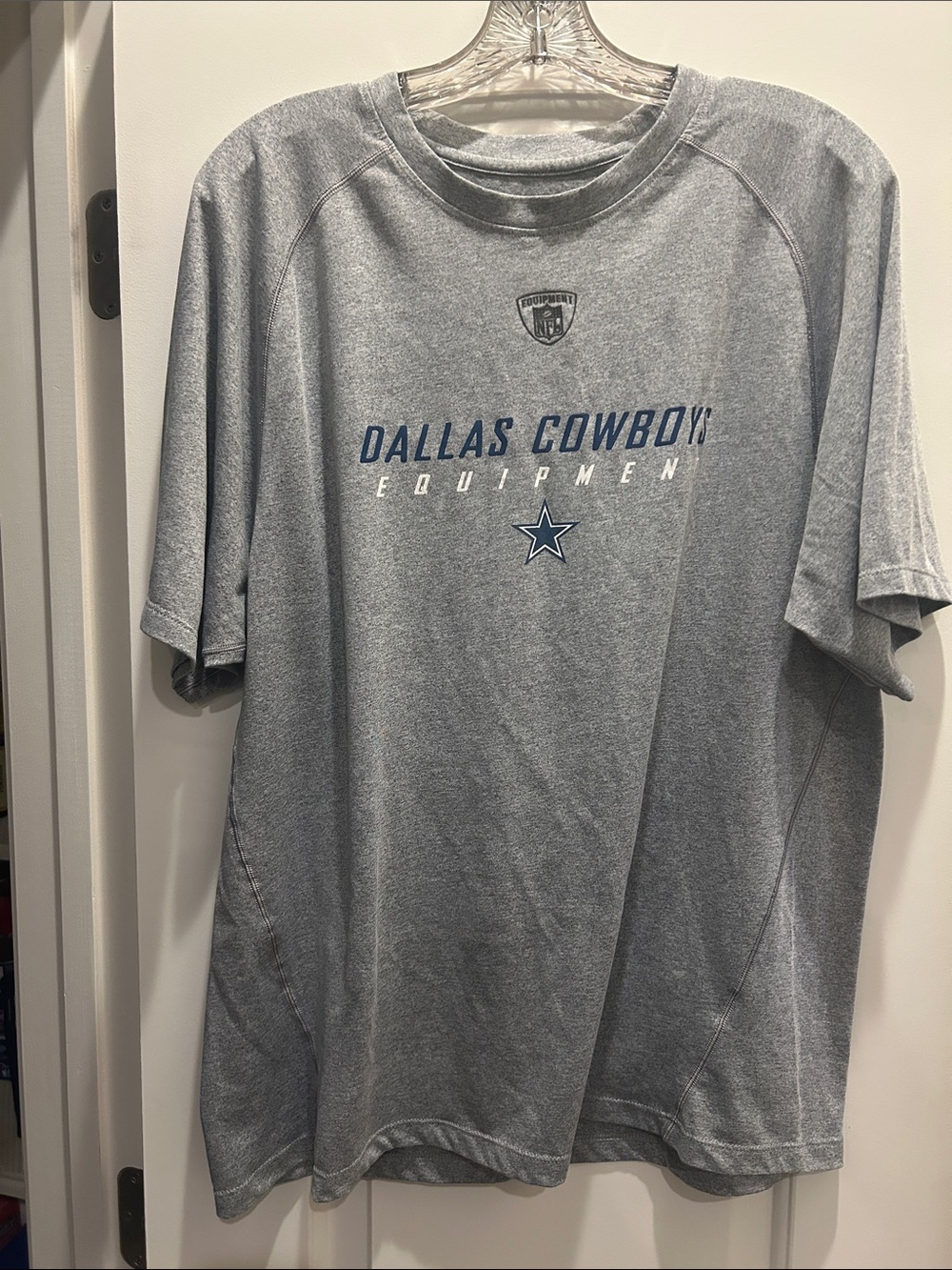 Dallas Cowboys NFL Football Equipment Gray Short-Sleeve Team T-Shirt L